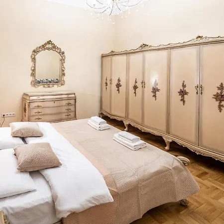 Apartment 3 Bedrooms Royal Italian Style In An Austrian Building, Parking, Balcony Lviv