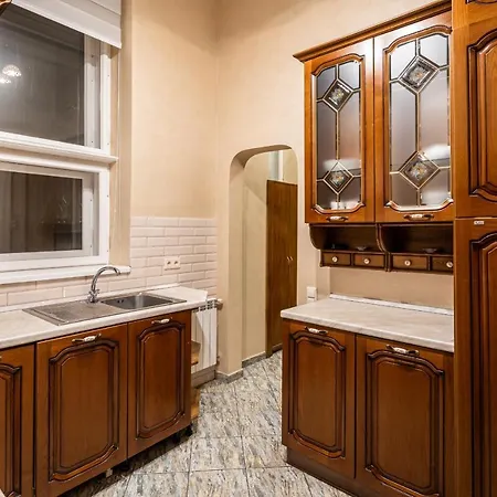 3 Bedrooms Royal Italian Style In An Austrian Building, Parking, Balcony Apartment *