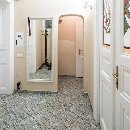 Apartment 3 Bedrooms Royal Italian Style In An Austrian Building, Parking, Balcony