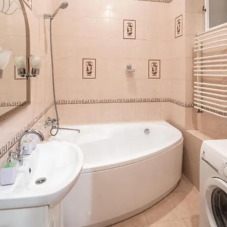 Apartment 3 Bedrooms Royal Italian Style In An Austrian Building, Parking, Balcony