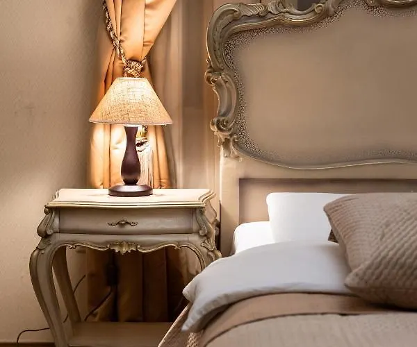 Apartamento 3 Bedrooms Royal Italian Style In An Austrian Building, Parking, Balcony