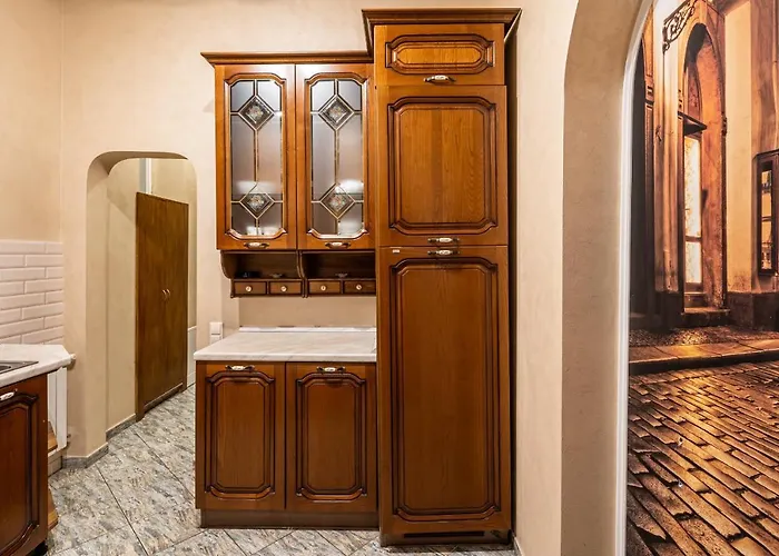 Апартаменты 3 Bedrooms Royal Italian Style In An Austrian Building, Parking, Balcony *