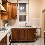 Апартаменти 3 Bedrooms Royal Italian Style In An Austrian Building, Parking, Balcony *
