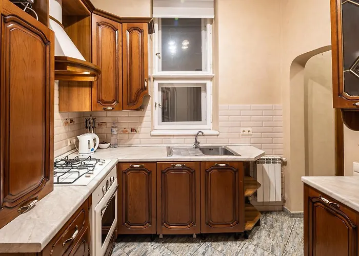 Апартаменти 3 Bedrooms Royal Italian Style In An Austrian Building, Parking, Balcony *